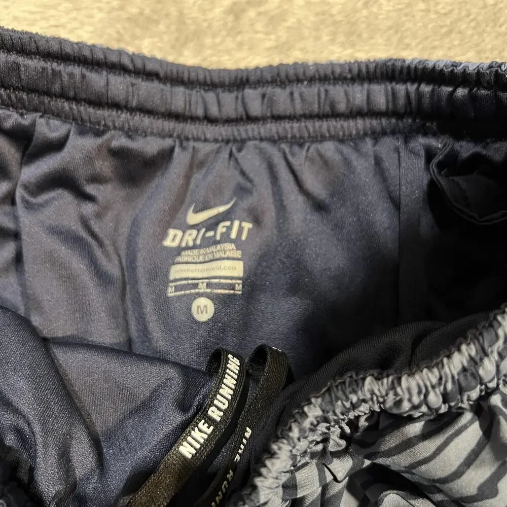 Nike Dri-Fit Challenger Running Shorts Mens Medium Blue Camo Pattern Lined